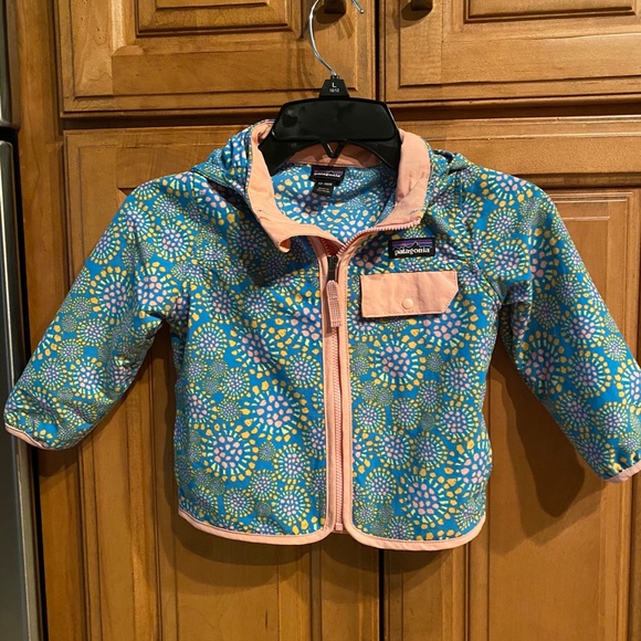 patagonia baby baggies jacket